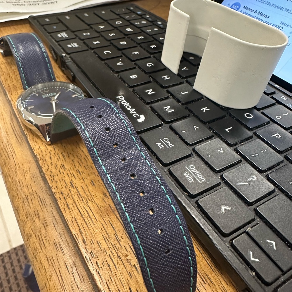 Mens Bulova Watch - Picture 8 of 10